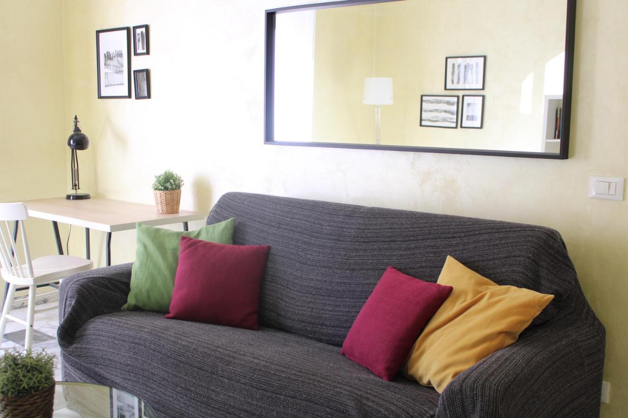 Appartamento Re Di Roma/Cozy Flat For Six Persons Buitenkant foto