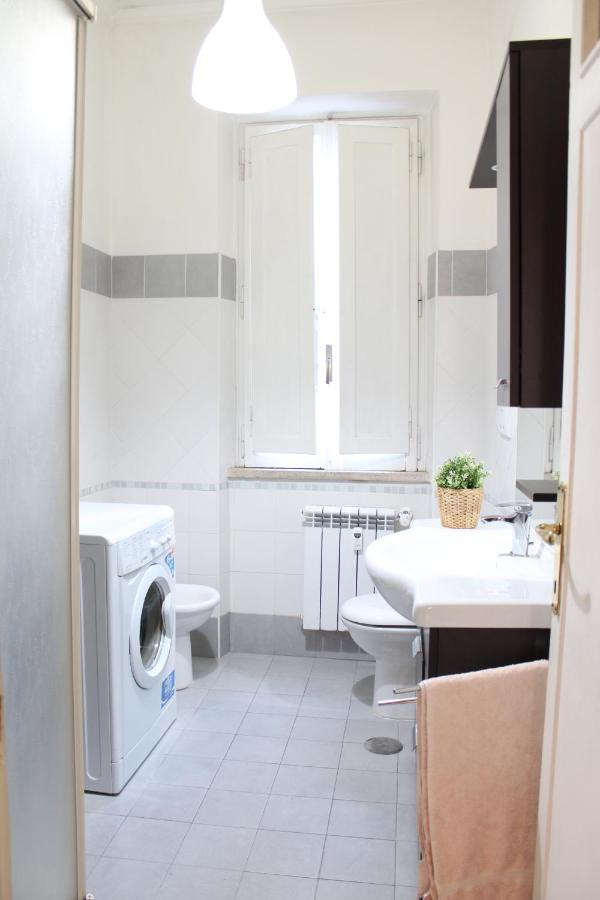 Appartamento Re Di Roma/Cozy Flat For Six Persons Buitenkant foto
